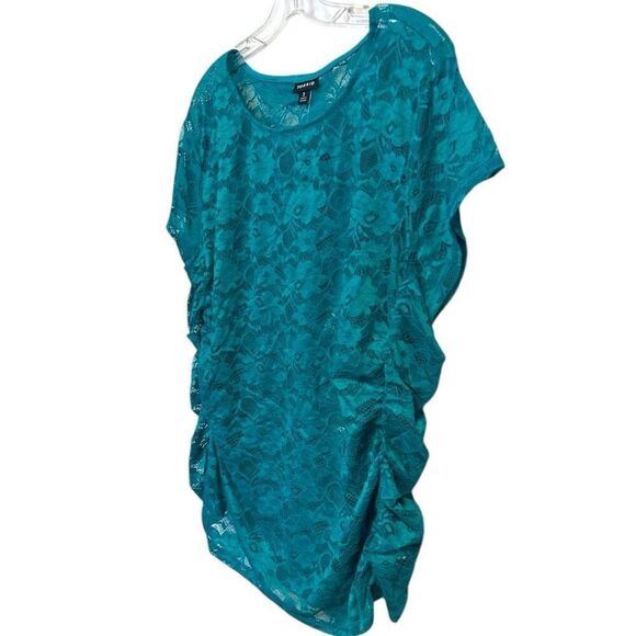 Torrid Aqua Blue/Green Stretch Lace Crew Neck Cinch Side Tee Size 3 3XL NWT - Picture 6 of 13